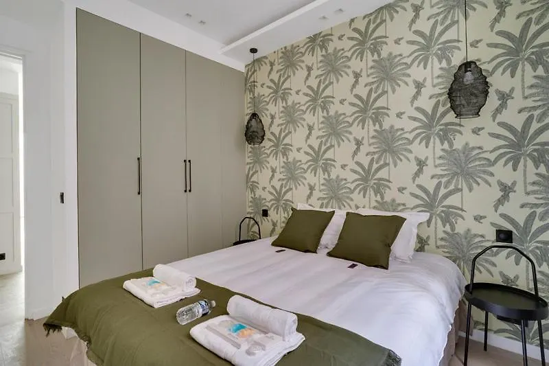 190 Suite Fontaine - Superb Apartment In Paris.
